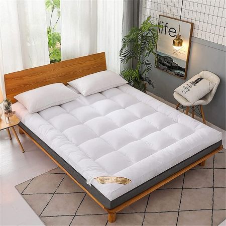 6/7 Feet Deluxe Mattress Topper